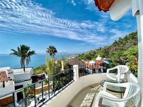 Apartment · Romantic Zone Apt#2 Private Balcony Dipping Pool Old Town A/C. . Airbnb puerto vallarta